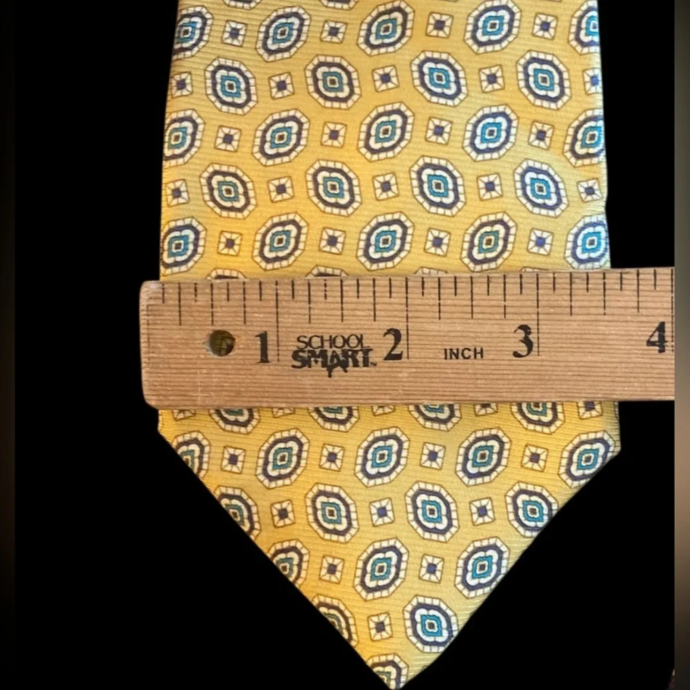 Brooks Brothers All Silk Yellow and Blue Geometric Tie
